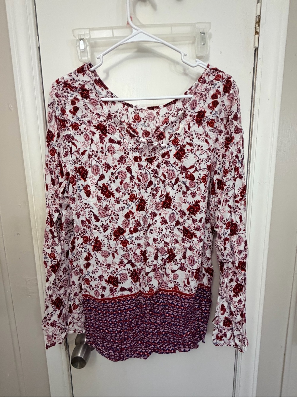 Source Unknown Red and White Floral Long Sleeve Peasant Blouse